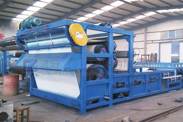 智能風(fēng)潮來襲 風(fēng)化砂帶式壓濾機也要智能化