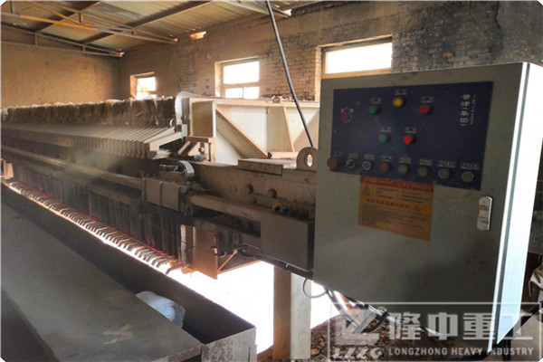 風化砂洗沙回收有利潤嗎？專業(yè)的洗砂尾礦壓濾機設備價格投資預算